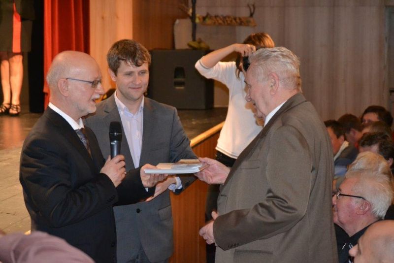 Galerie: Projekt Život a historie vypálených obcí - konference Hlinsko - 4. 11. 2014