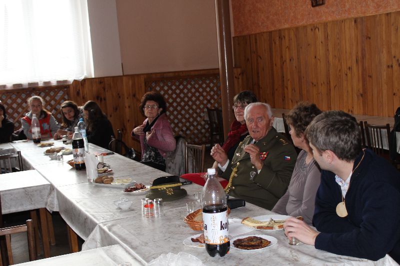 Galerie: Projekt Život a historie vypálených obcí - exkurze Prlov - 26. 3. 2014