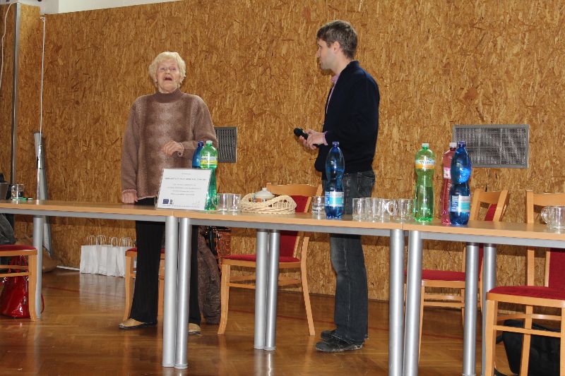 Galerie: Projekt Život a historie vypálených obcí - exkurze Ležáky - 9. 4. 2014