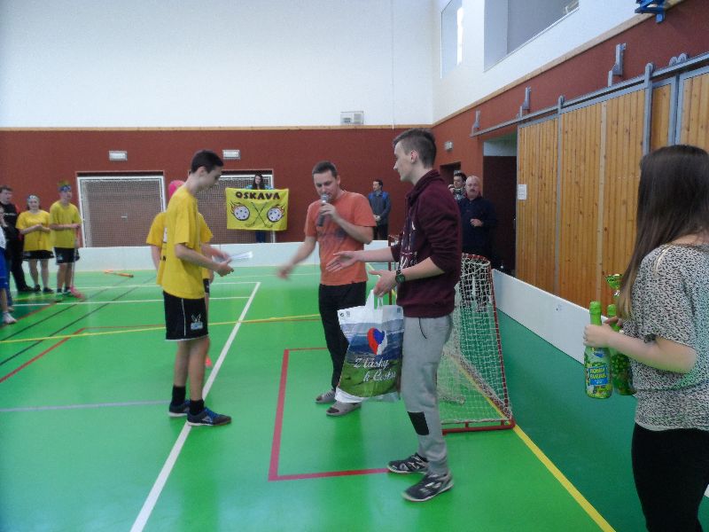 Galerie: Sněm mládeže: VI. ročník Florbalového turnaje - 6. 2. 2015 Rapotín