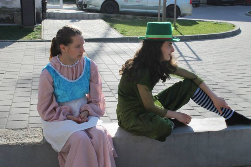Galerie: Divadelní výjezd k našim slovenským partnerům – 24. – 26. 4. 2015 - MAS Vršatec