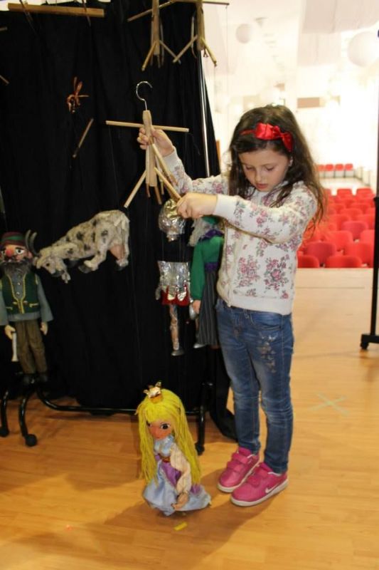 Galerie: Divadelní výjezd k našim slovenským partnerům – 24. – 26. 4. 2015 - MAS Vršatec