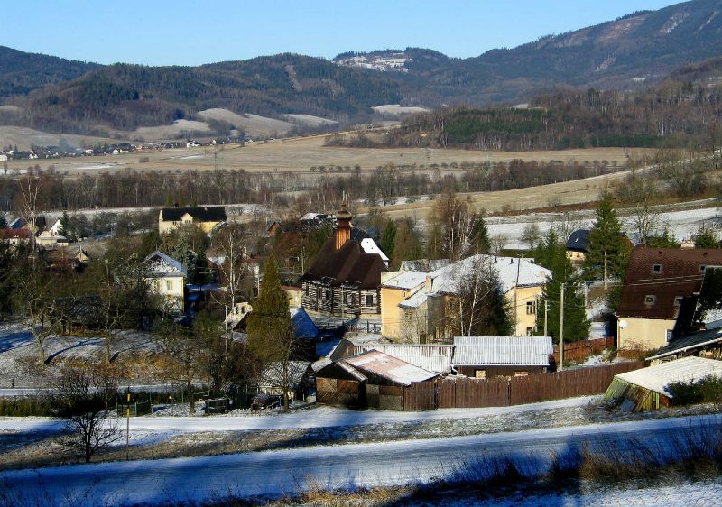 Galerie: Oprava dřevěného kostela sv. Michaela v Maršíkově