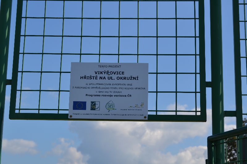 Galerie: Vikýřovice – hřiště na ul. Okružní