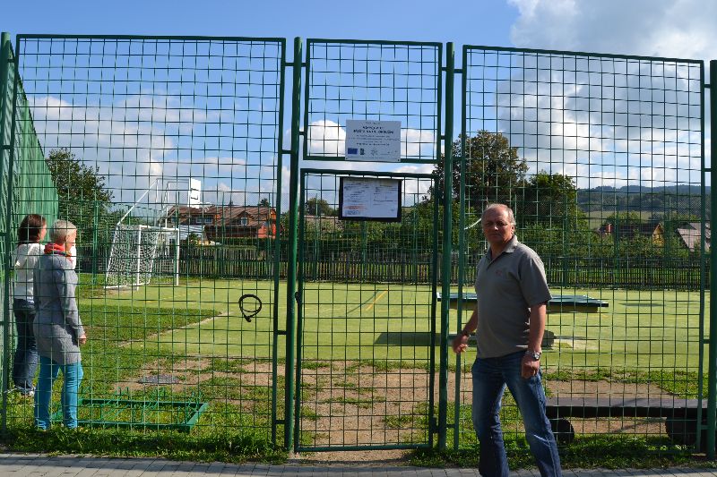 Galerie: Vikýřovice – hřiště na ul. Okružní