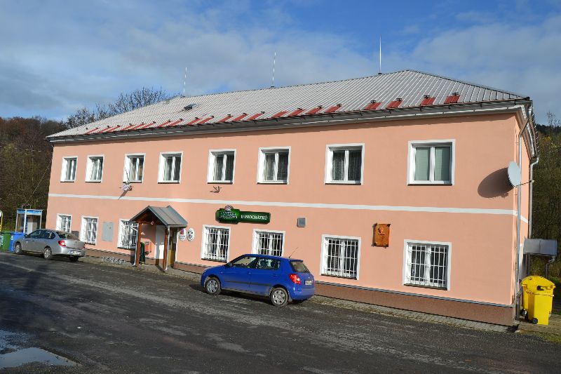 Galerie: Oprava fasády Kulturního domu a vybavení sálu v Rejcharticích