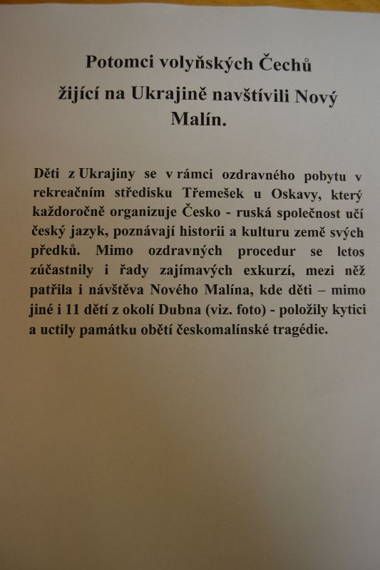 Galerie: Projekt Život a historie vypálených obcí - Pietní vzpomínka 11. 7. 2014 Nový Malín