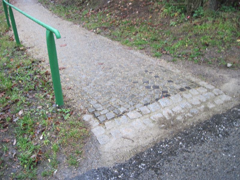 Galerie: Stavební úpravy chodníku Libina