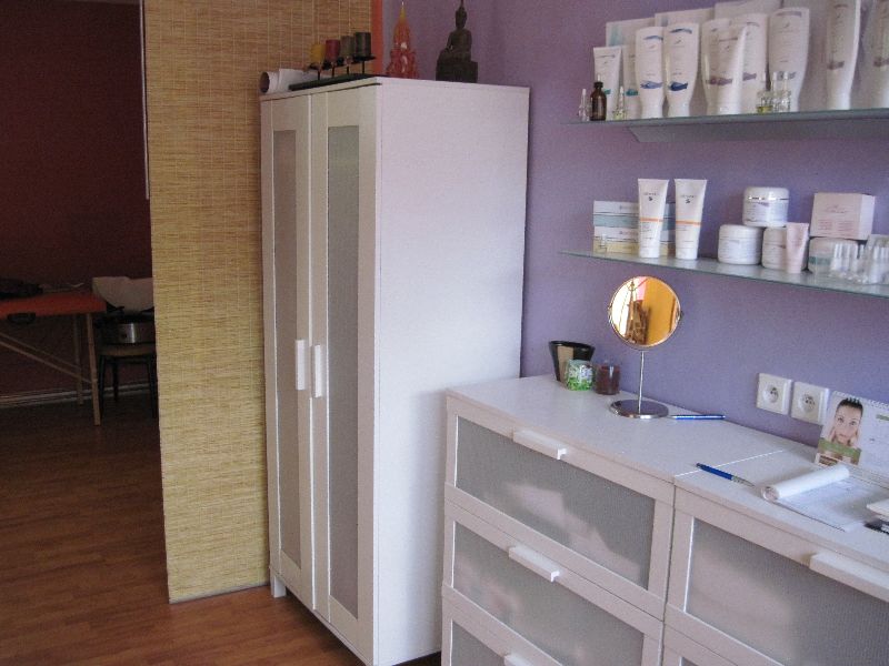 Galerie: Rekonstrukce prostor kosmetiky a kadeřnictví