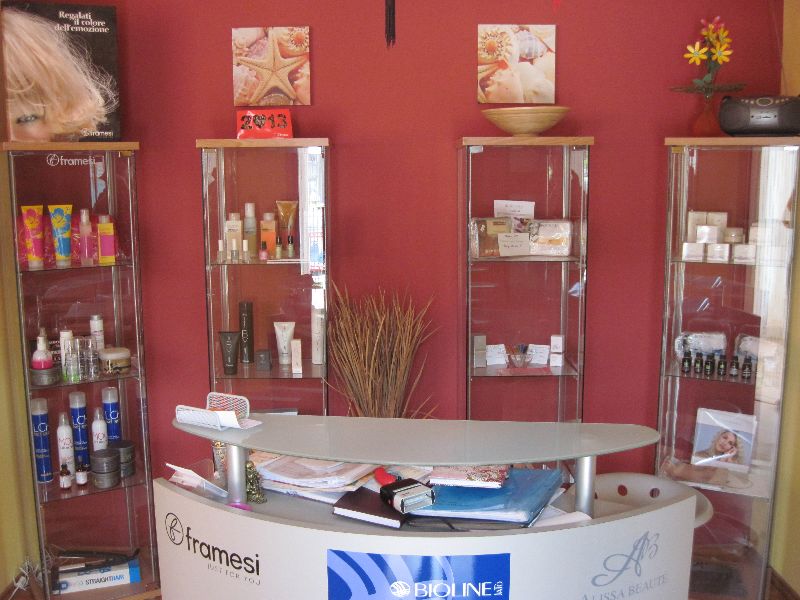 Galerie: Rekonstrukce prostor kosmetiky a kadeřnictví