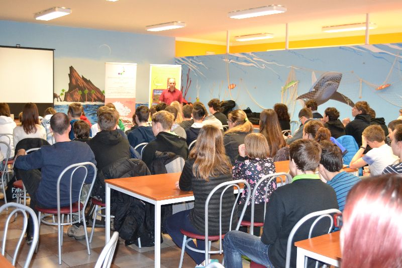 Galerie: Exkurze k projektu Život a historie vypálených obcí – 20. 1. 2016 Nový Malín