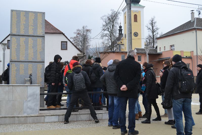 Galerie: Exkurze k projektu Život a historie vypálených obcí – 20. 1. 2016 Nový Malín