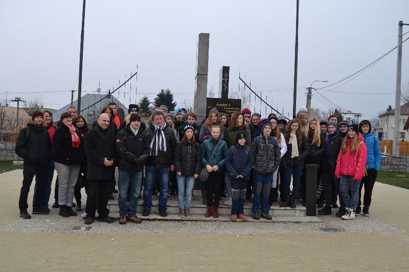 Galerie: Exkurze k projektu Život a historie vypálených obcí – 20. 1. 2016 Nový Malín
