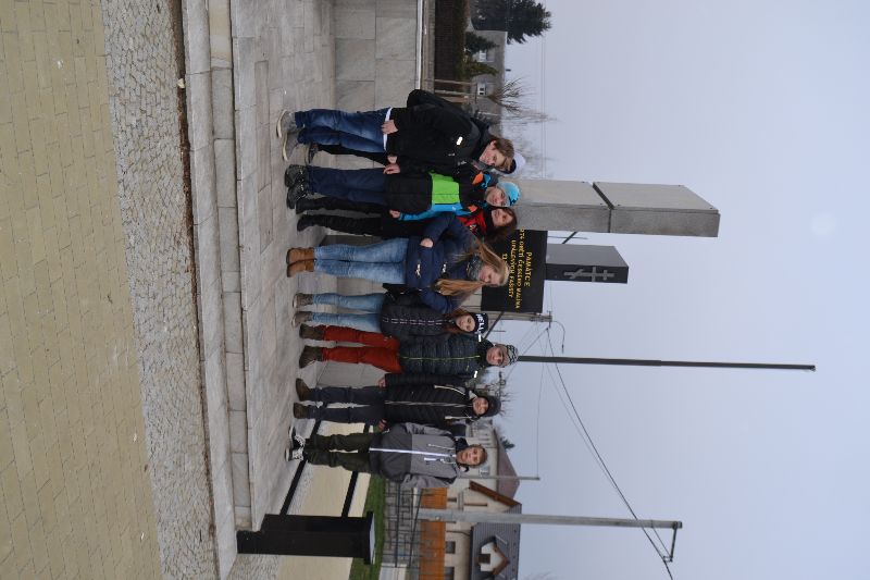 Galerie: Exkurze k projektu Život a historie vypálených obcí – 20. 1. 2016 Nový Malín