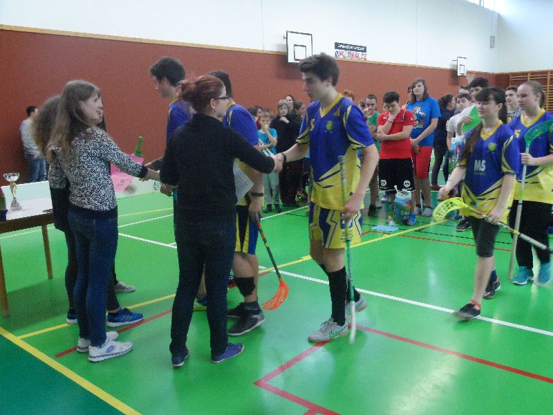 Galerie: Sněm mládeže: VII. ročník Florbalového turnaje - 4. 3. 2016 Rapotín