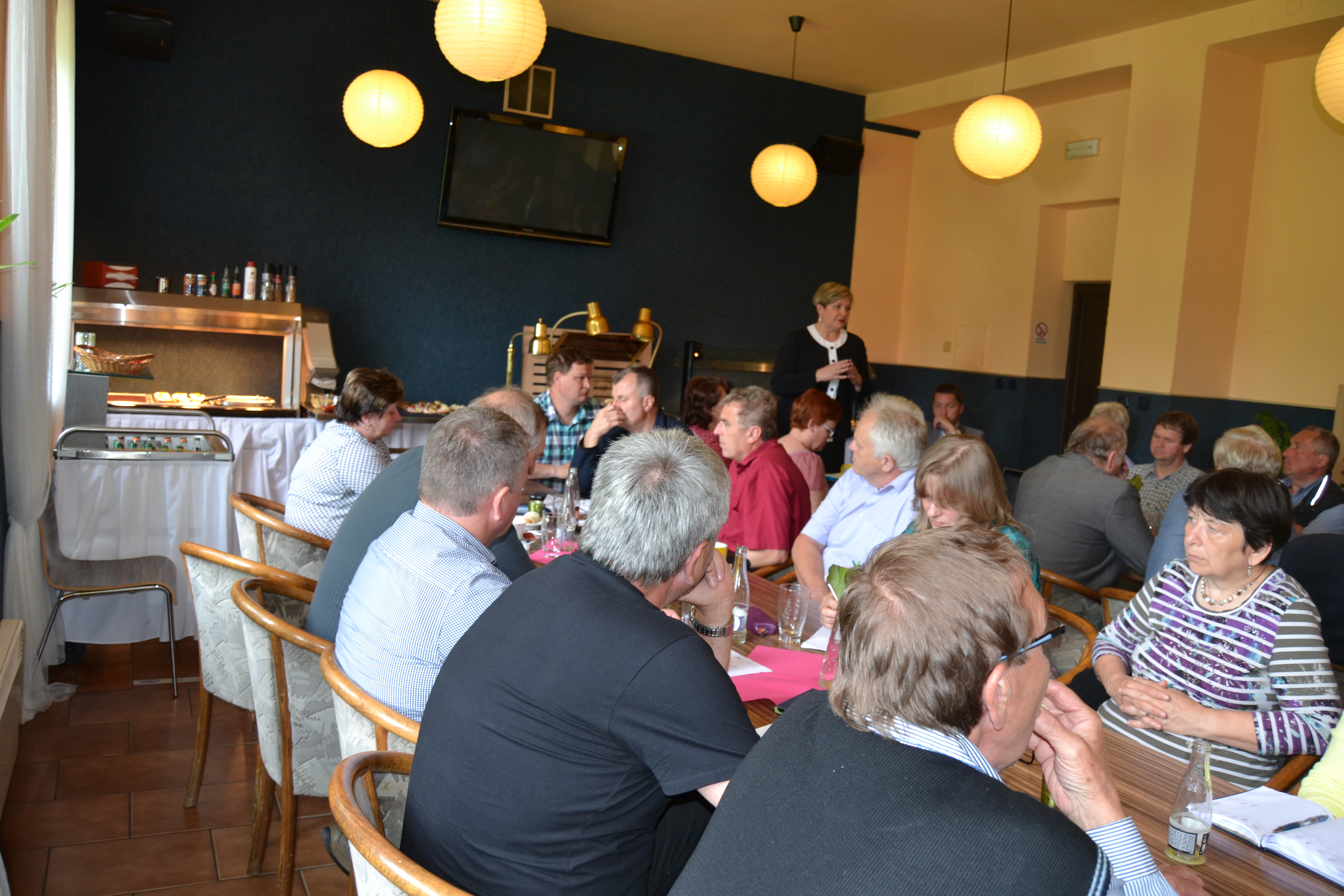 Galerie: Snídaně starostů - 30. 5. 2016 Loučná nad Desnou